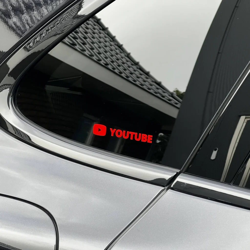 Gepersonaliseerde YouTube Social Media Sticker | Raamsticker | Sticker voor op Auto | Verschillende hoogtes autostickers