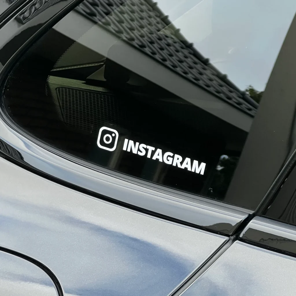 Gepersonaliseerde Instagram Social Media Sticker | Raamsticker | Sticker voor op Auto | Verschillende hoogtes autostickers
