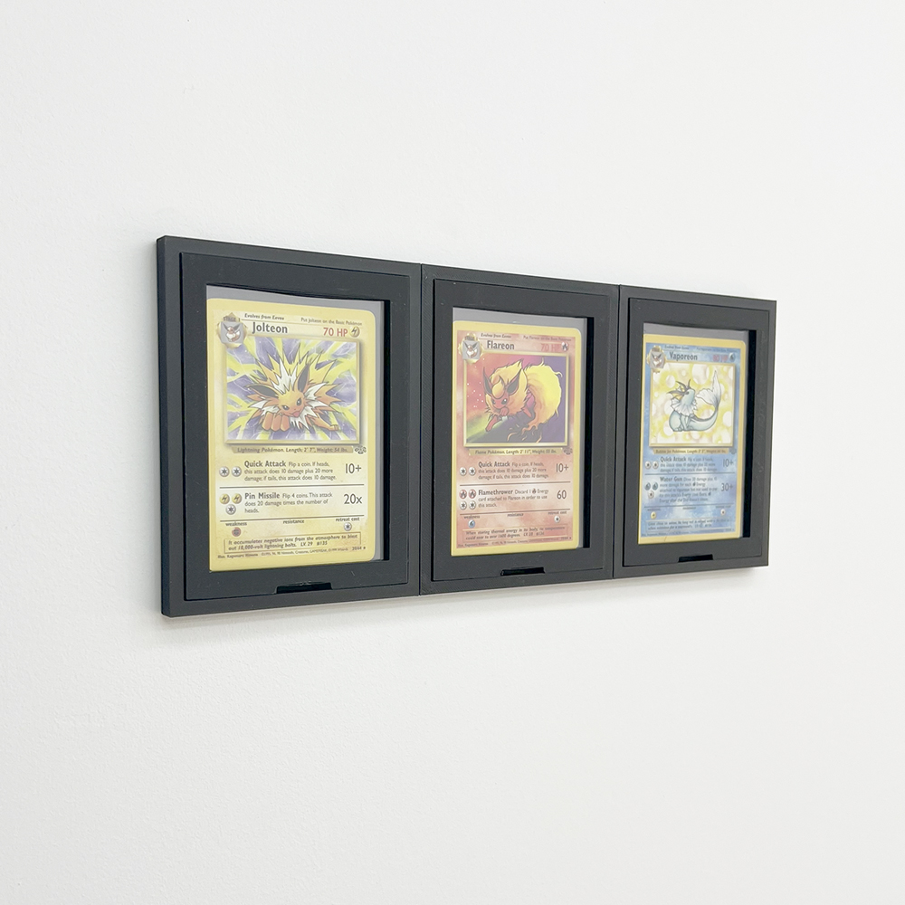 Toploader Muurdisplay voor 3 Kaarten – Verwisselbaar Kaarten Frame voor Pokémon & TCG