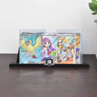 studioalpha-pokemon-tcg-custom-card-stand-long-7 Brede Gepersonaliseerde TCG / Pokemon Kaartenhouder – Standaard met Eigen Logo (Sleeved, Toploaders en Slabs)