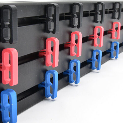 flat-cable-clip-1 Platte Kabelmanagement Clips voor Sim Rig | Extrusieprofiel 4040 / 4080 / 8020 | Sim Racing Accessoires