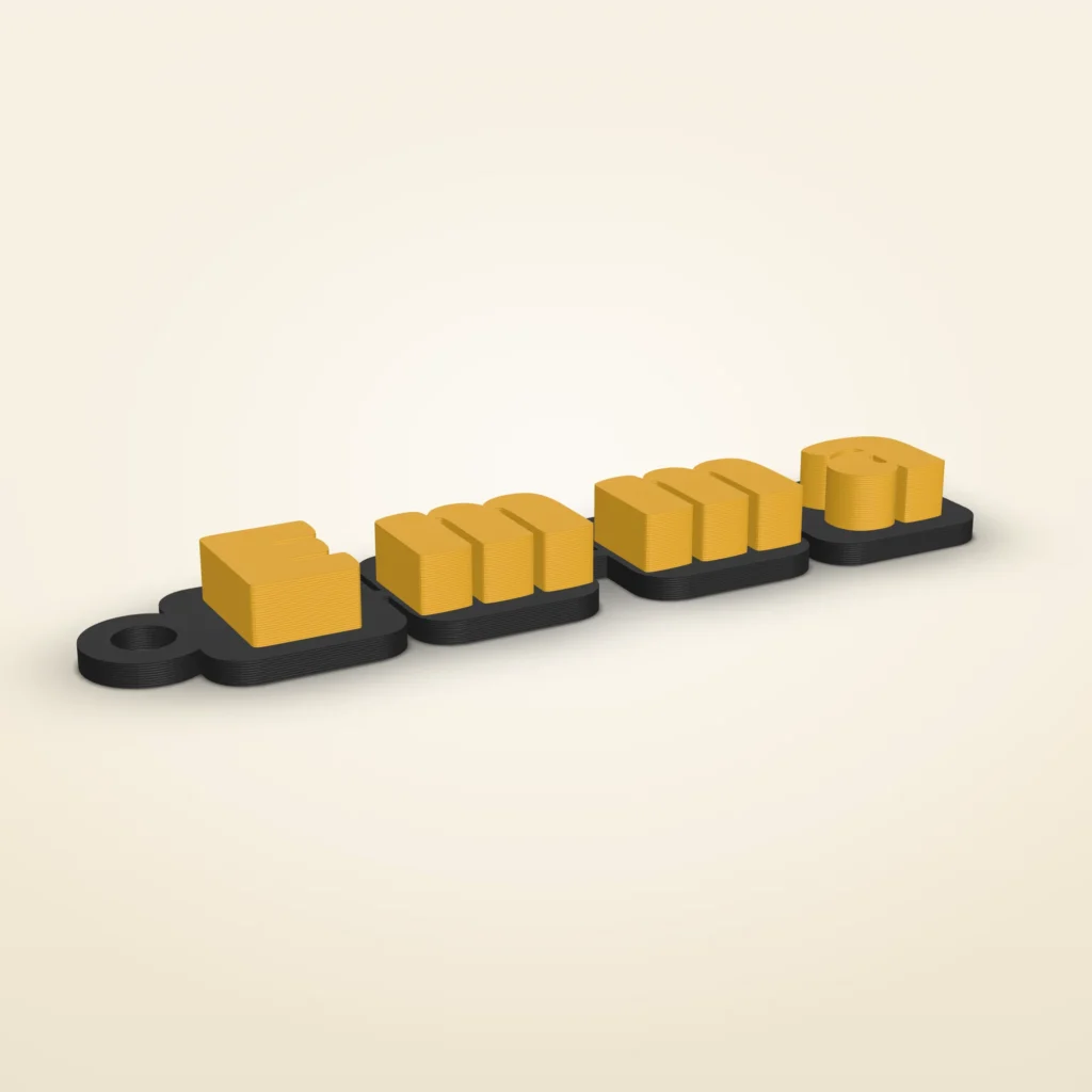 Sleutelhanger met naam in tegeltjes – kleur per letter