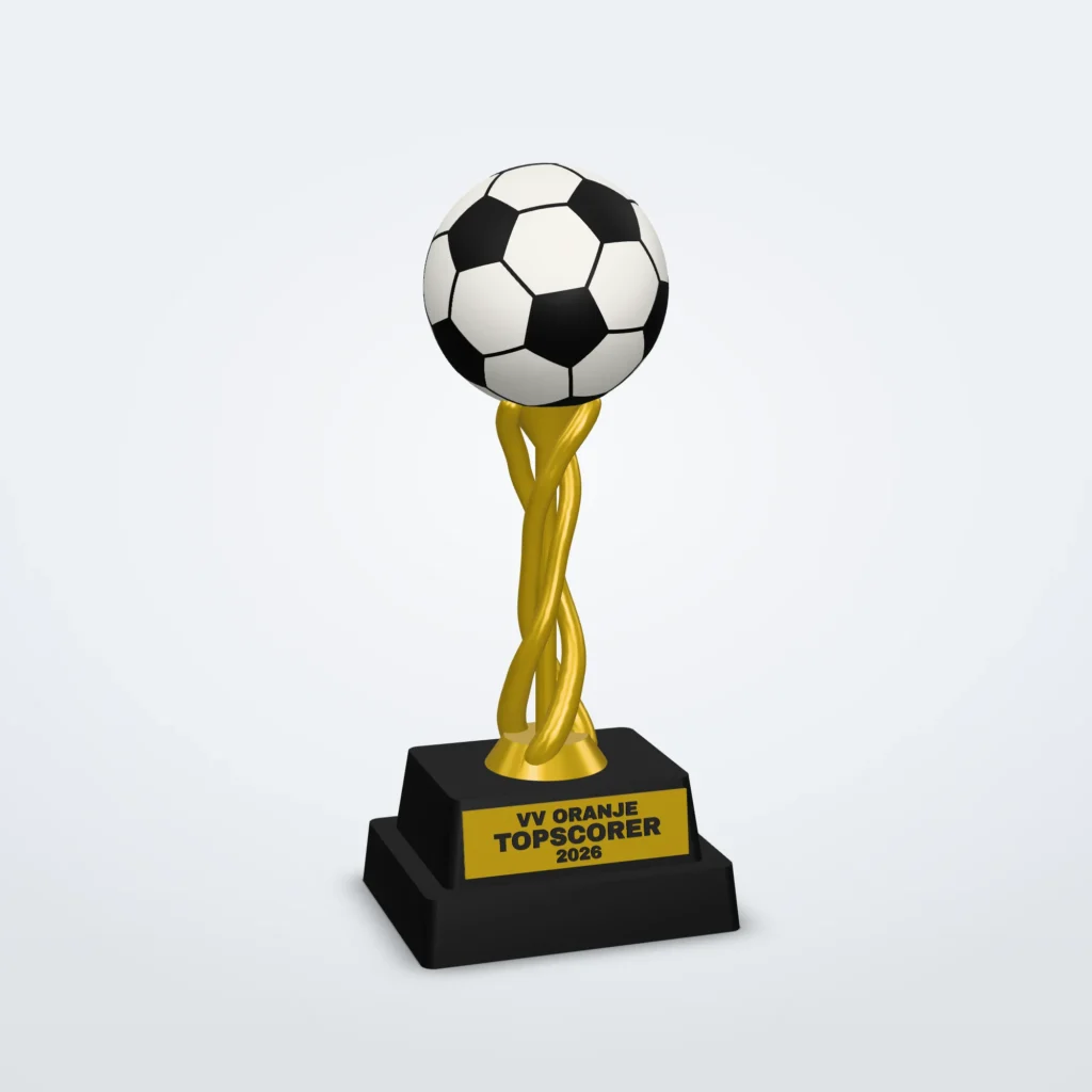 Voetbaltrofee met clubnaam en eigen tekst – spiraalsteel, 3 maten